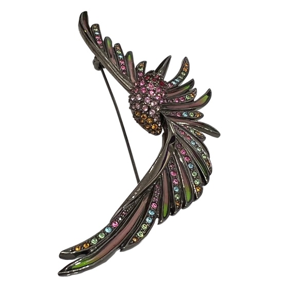 VINTAGE JOAN RIVERS MULTICOLOR CRYSTALS SWOOPING BIRD IN FLIGHT BROOCH - Picture 15 of 16